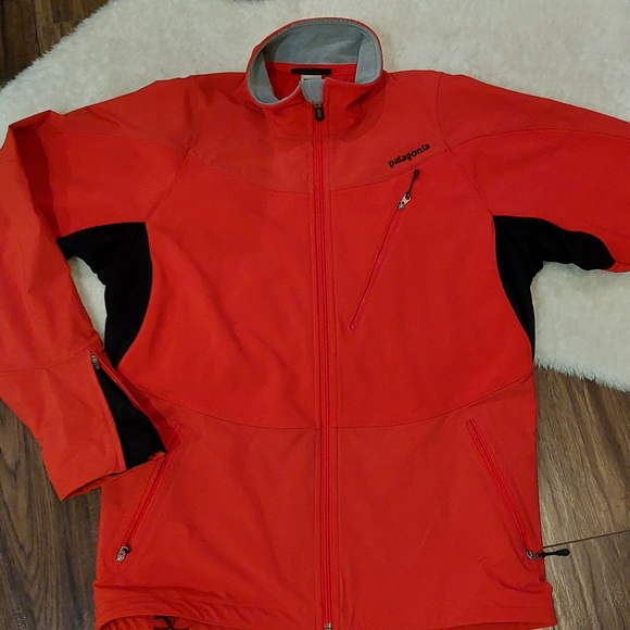 Patagonia Men's M Soft Shell - Picture 1 of 3